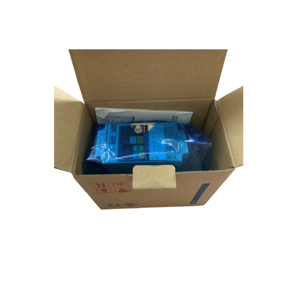 Omron 3G3JV-AB004 Inverter – AC 1-phase 200–240V input, 50/60Hz, 7.4A, used for motor speed control in automation.