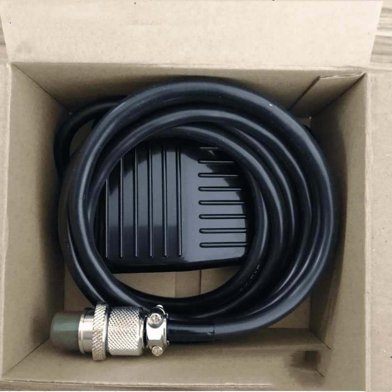 Musashi foot switch FS/W-2-1604P, works with FS/W-2-1602P dispenser system.
